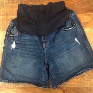 Old Navy full panel maternity jean shorts